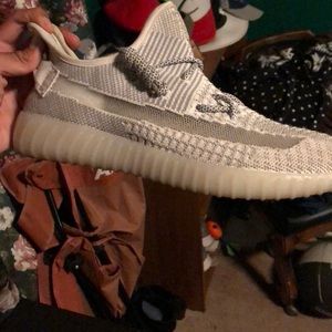 (FAKE) Yeezy 350 VERY good replica!
